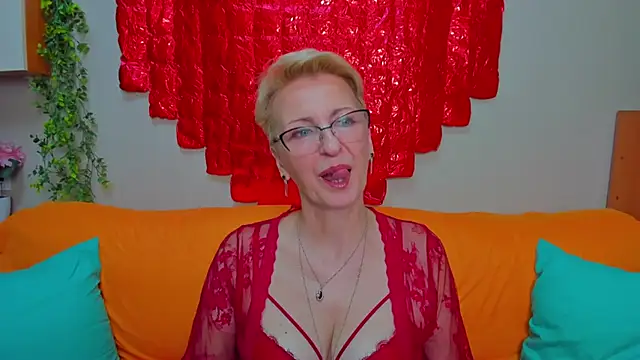 iamyourdream89 online show from February 25, 2026, 10:26 am