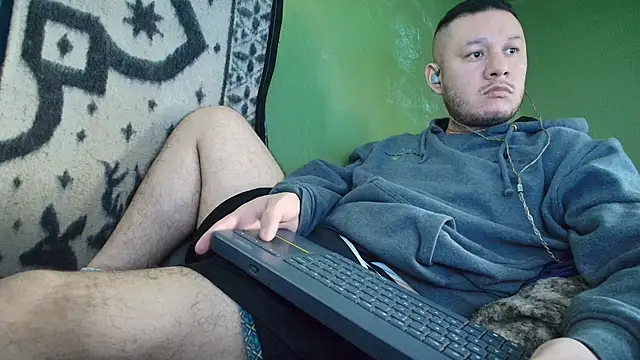 sweet cock28 online show from November 28, 2025, 3:23 pm