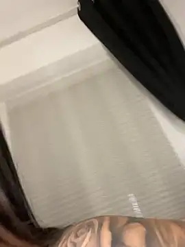 Snapshot of Mia-Bremer chatting on January 2, 2025, 1:17 am Mia-Bremer online show from January 2, 2025, 1:17 am