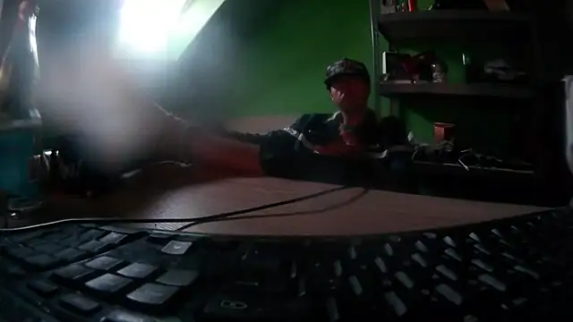 capoloveu online show from October 2, 2025, 4:10 pm