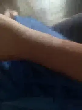 Snapshot of Asronrandon chatting on September 13, 2025, 5:02 pm Asronrandon online show from September 13, 2025, 5:02 pm