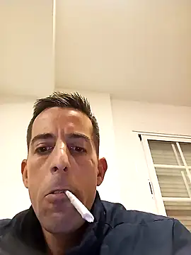 Snapshot of brutoxxx007 chatting on January 31, 2025, 5:51 am brutoxxx007 online show from January 31, 2025, 5:51 am