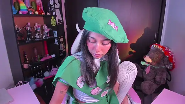 amber yull online show from January 9, 2026, 2:29 am