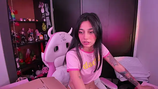 Snapshot of amber_yull chatting on March 13, 2026, 2:00 pm amber yull online show from March 13, 2026, 2:00 pm
