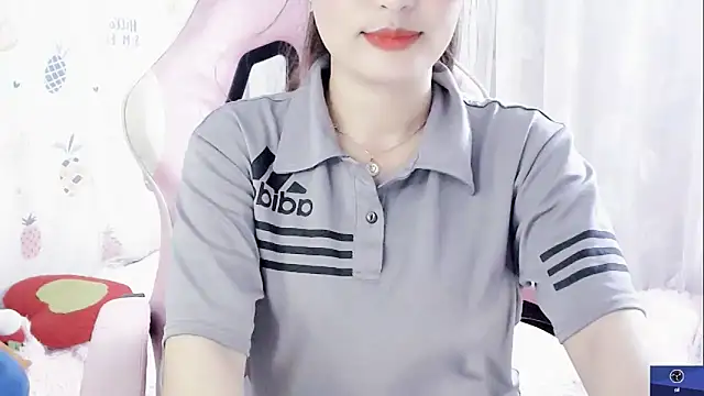 -R-Mai- online show from December 4, 2024, 2:09 pm