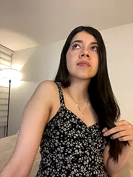 saori 10 online show from January 7, 2026, 4:39 am