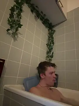 Toyjungee online show from March 1, 2026, 7:14 pm