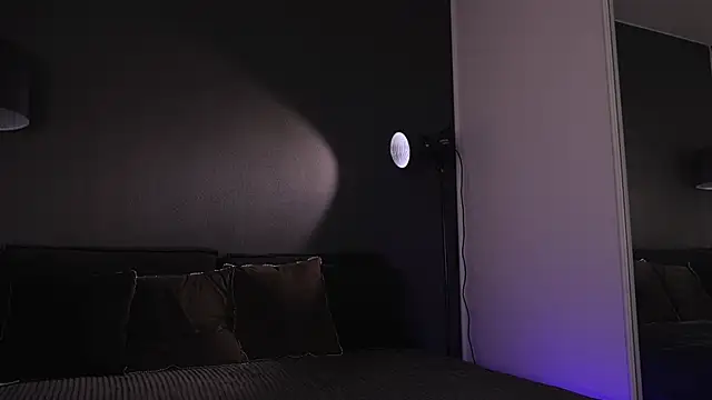  iammary online show from February 9, 2026, 4:05 pm