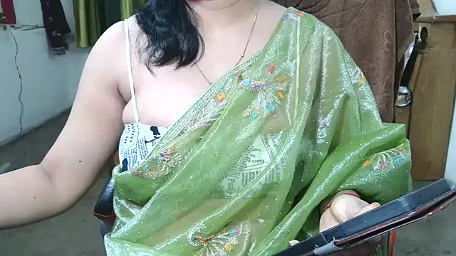 Snapshot of Cute_Mahi22 chatting on January 19, 2026, 7:01 am Cute Mahi22 online show from January 19, 2026, 7:01 am