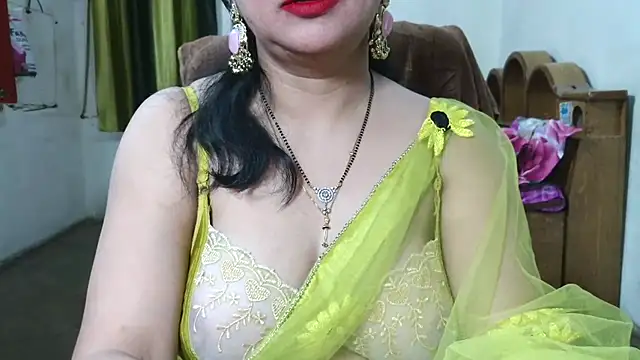 Cute Mahi22 online show from May 14, 2026, 6:10 am
