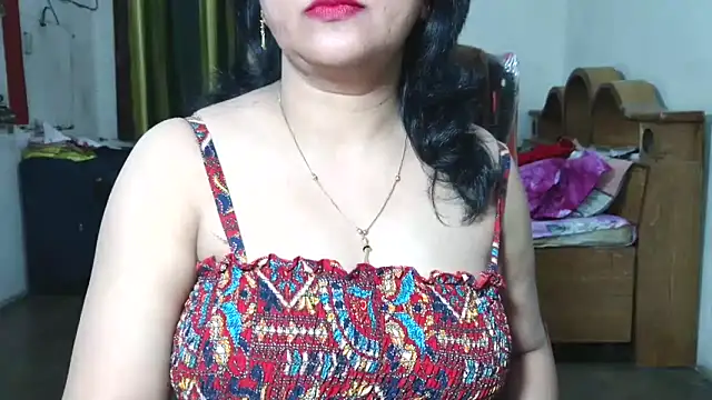 Snapshot of Cute_Mahi22 chatting on February 16, 2026, 6:56 am Cute Mahi22 online show from February 16, 2026, 6:56 am