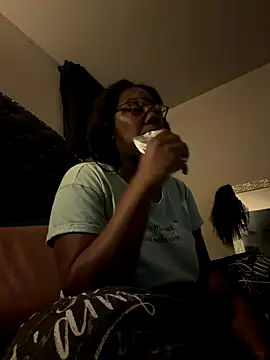 Snapshot of TrueeFantasee chatting on November 11, 2025, 5:46 am TrueeFantasee online show from November 11, 2025, 5:46 am