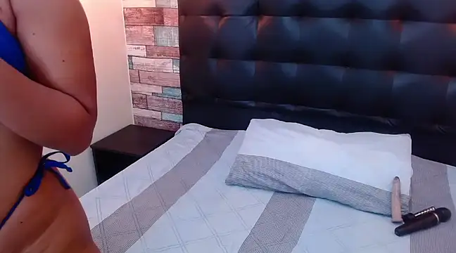 Snapshot of Naomy_Jackson chatting on January 29, 2025, 2:32 pm Naomy Jackson online show from January 29, 2025, 2:32 pm