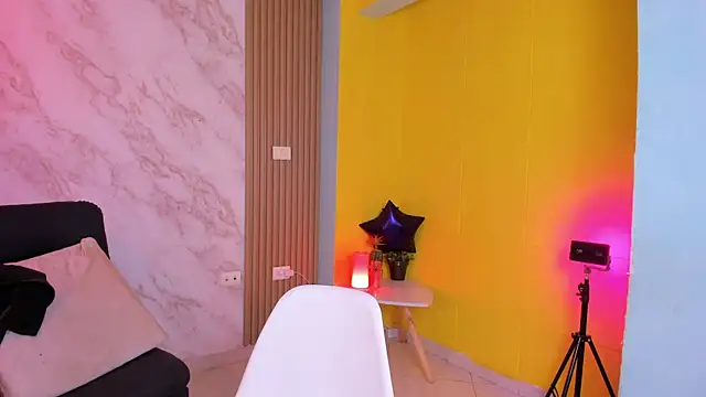 Megan blue7 online show from October 10, 2025, 11:33 am