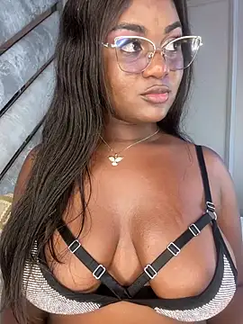Noa Adams online show from May 16, 2026, 10:36 am