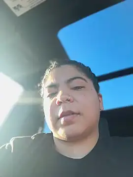 kimmiakiss22 online show from March 8, 2026, 10:57 pm