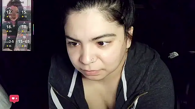 kimmiakiss22 online show from April 11, 2026, 1:46 am