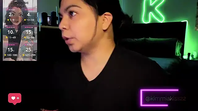 kimmiakiss22 online show from May 30, 2026, 12:28 am