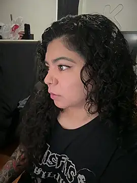 kimmiakiss22 online show from April 14, 2026, 7:41 pm