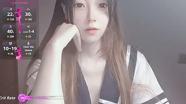 VaerySaenz online show from October 13, 2025, 5:09 am