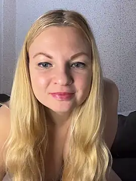 Snapshot of Julia_beauty chatting on January 11, 2025, 5:07 pm Julia beauty online show from January 11, 2025, 5:07 pm