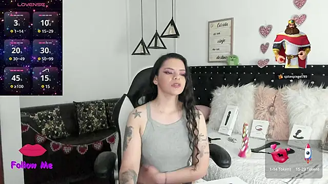 Snapshot of natasha_logan_ chatting on February 15, 2025, 10:11 am natasha logan online show from February 15, 2025, 10:11 am