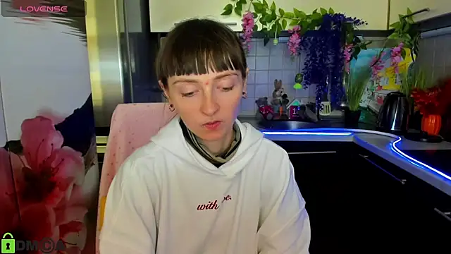 Snapshot of TayanaJons chatting on April 10, 2026, 7:59 am TayanaJons online show from April 10, 2026, 7:59 am