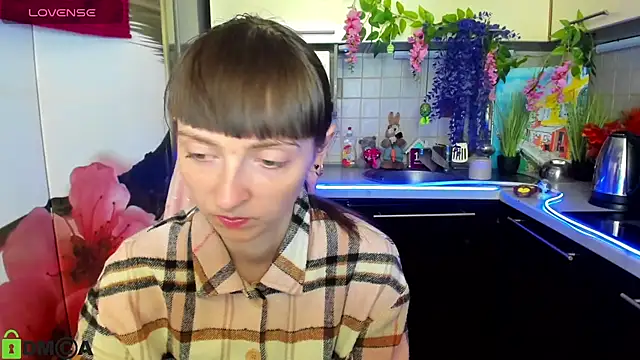 Snapshot of TayanaJons chatting on April 8, 2026, 7:21 am TayanaJons online show from April 8, 2026, 7:21 am