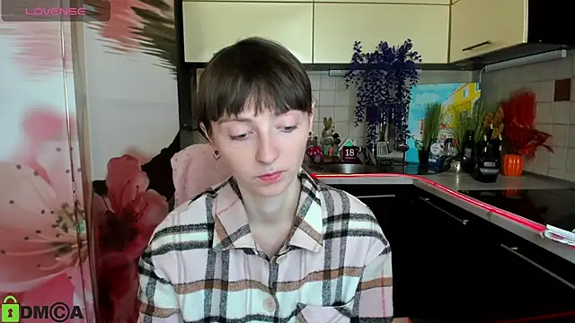 Snapshot of TayanaJons chatting on March 6, 2026, 8:20 am TayanaJons online show from March 6, 2026, 8:20 am