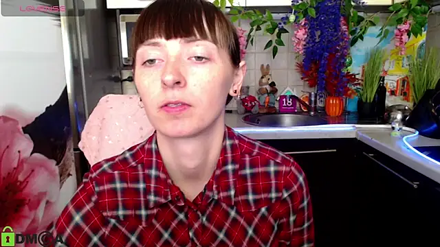 Snapshot of TayanaJons chatting on April 2, 2026, 7:15 am TayanaJons online show from April 2, 2026, 7:15 am