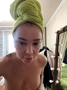 StripBianka online show from November 5, 2025, 9:12 am