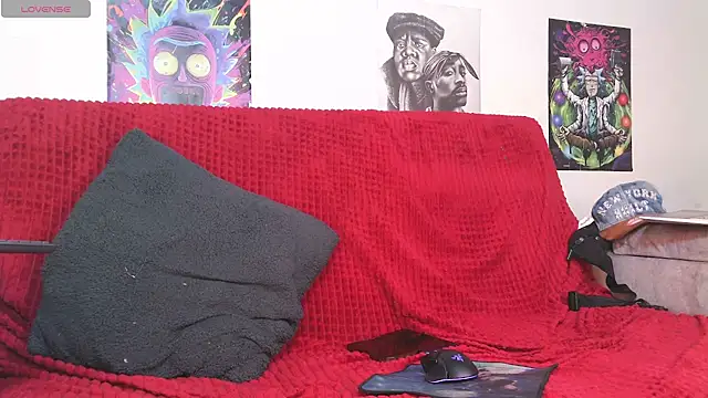 IM MAYA online show from February 4, 2025, 11:06 pm