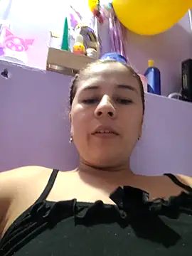 Snapshot of selena_gomez2 chatting on September 20, 2025, 2:05 am selena gomez2 online show from September 20, 2025, 2:05 am