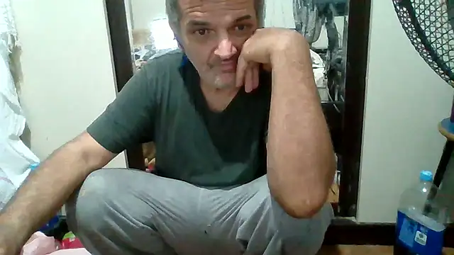 asira39 online show from September 17, 2025, 5:37 pm