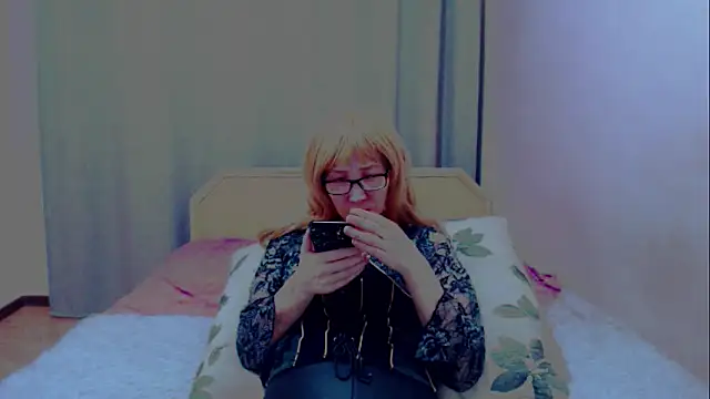 Snapshot of tinashy chatting on December 18, 2024, 11:19 pm tinashy online show from December 18, 2024, 11:19 pm