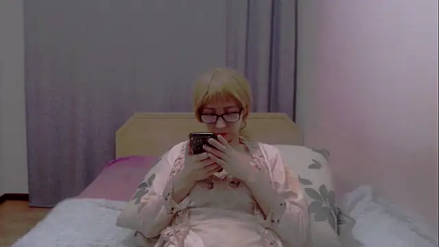 Snapshot of tinashy chatting on December 20, 2024, 1:33 pm tinashy online show from December 20, 2024, 1:33 pm