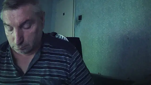 GYurmoka70 online show from November 16, 2025, 9:19 pm