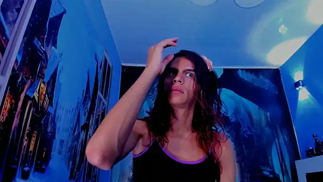 alessa brown74 online show from May 7, 2026, 1:14 pm