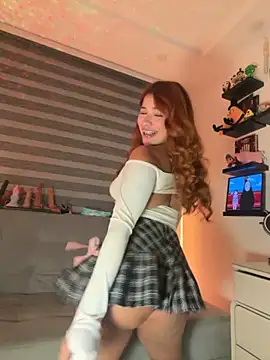 Snapshot of crystal_bunny7 chatting on November 2, 2025, 12:48 am crystal bunny7 online show from November 2, 2025, 12:48 am