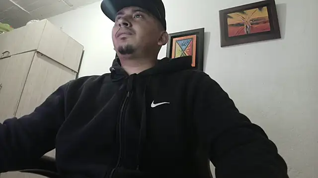 Snapshot of myke_andrade chatting on September 16, 2025, 4:24 am myke andrade online show from September 16, 2025, 4:24 am