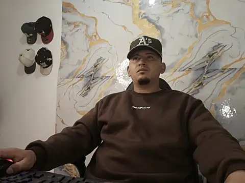 Snapshot of myke_andrade chatting on February 14, 2026, 9:20 am myke andrade online show from February 14, 2026, 9:20 am