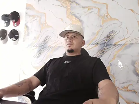 Snapshot of myke_andrade chatting on February 12, 2026, 8:19 pm myke andrade online show from February 12, 2026, 8:19 pm