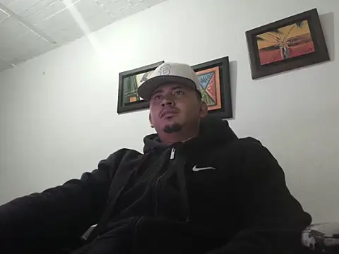 Snapshot of myke_andrade chatting on September 19, 2025, 4:38 am myke andrade online show from September 19, 2025, 4:38 am