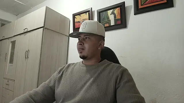 Snapshot of myke_andrade chatting on October 2, 2025, 5:22 am myke andrade online show from October 2, 2025, 5:22 am