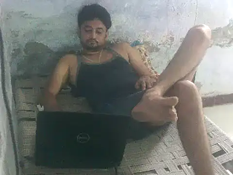 Rocobodymassager online show from May 27, 2026, 1:57 am