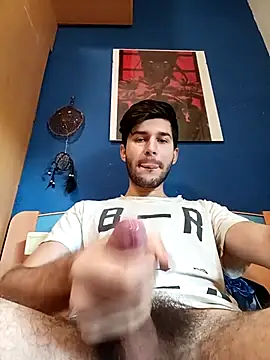 Esti02 online show from October 15, 2025, 11:40 am