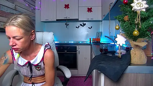 Snapshot of Skinny_Nally chatting on January 6, 2026, 1:09 am Skinny Nally online show from January 6, 2026, 1:09 am