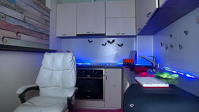 Snapshot of Skinny_Nally chatting on November 27, 2025, 1:17 am Skinny Nally online show from November 27, 2025, 1:17 am