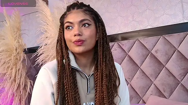 Snapshot of Cookie_doll_ chatting on March 1, 2025, 12:23 pm Cookie doll online show from March 1, 2025, 12:23 pm