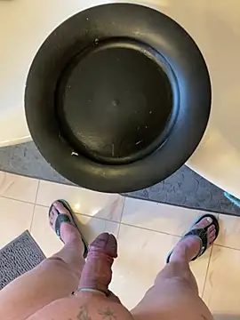 Snapshot of StripperOnStage chatting on January 20, 2025, 7:36 am StripperOnStage online show from January 20, 2025, 7:36 am